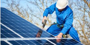 Installation Maintenance Panneaux Solaires Photovoltaïques à Montalzat